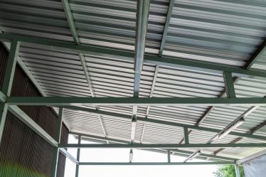 Cobertura metálica para garagem: a solução moderna e eficiente para o seu projeto