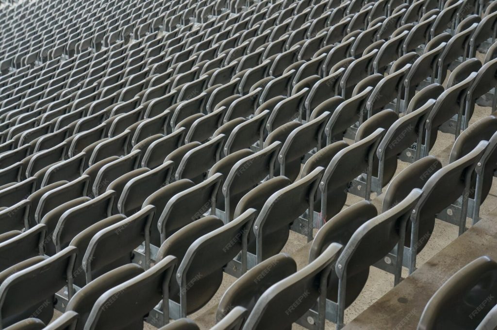 Conforto e visibilidade: os diferenciais da arquibancada metálica moderna
