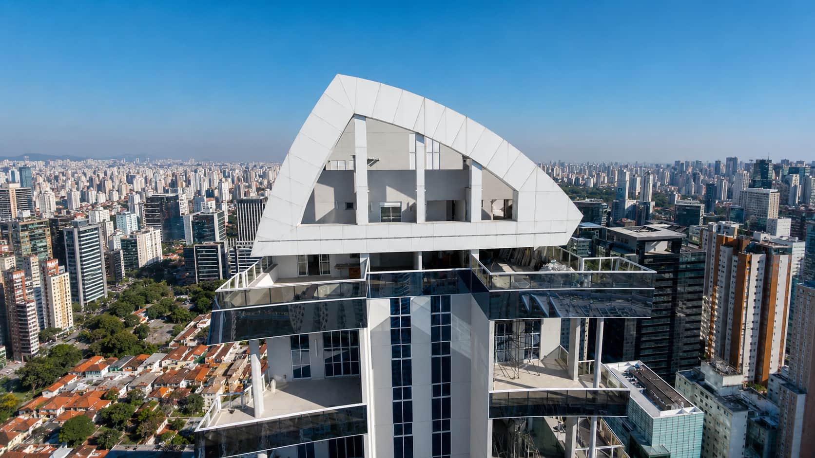Prédios em estrutura metálica: saiba mais sobre sua estrutura e suas vantagens